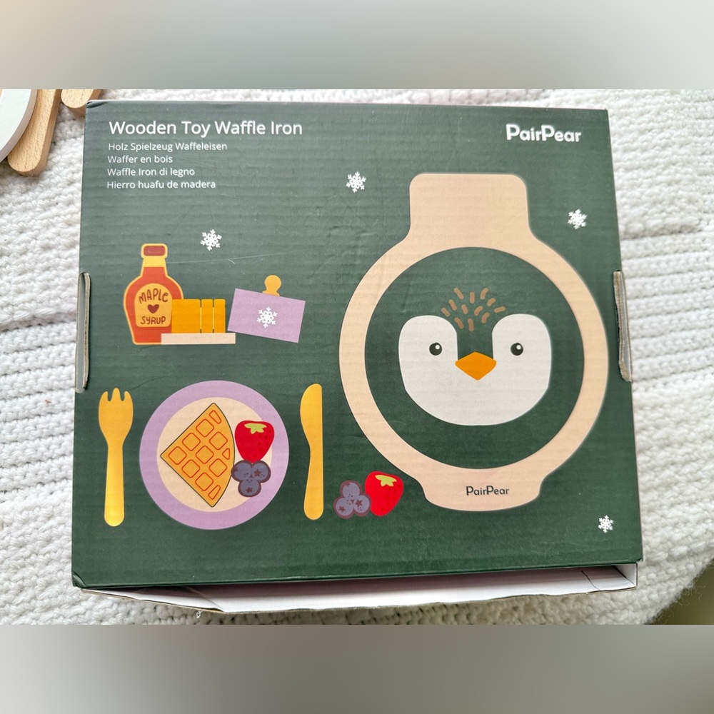 PairPear Wooden Waffle Maker Toy Food Playset - Picture 11 of 12